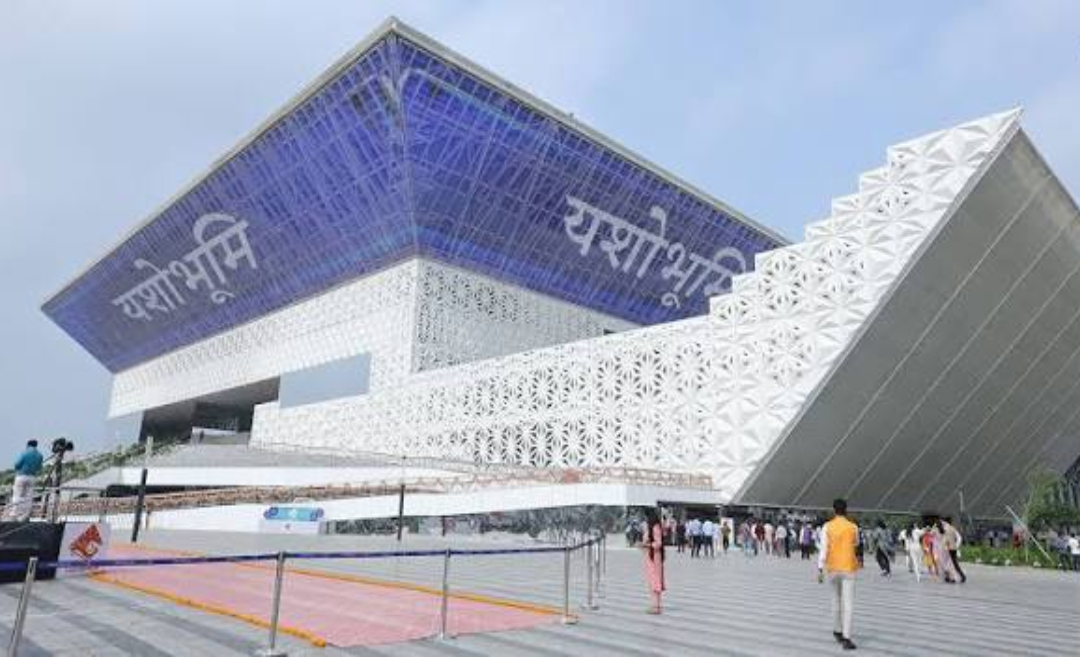 Hotel Near Yashobhoomi Convention Centre